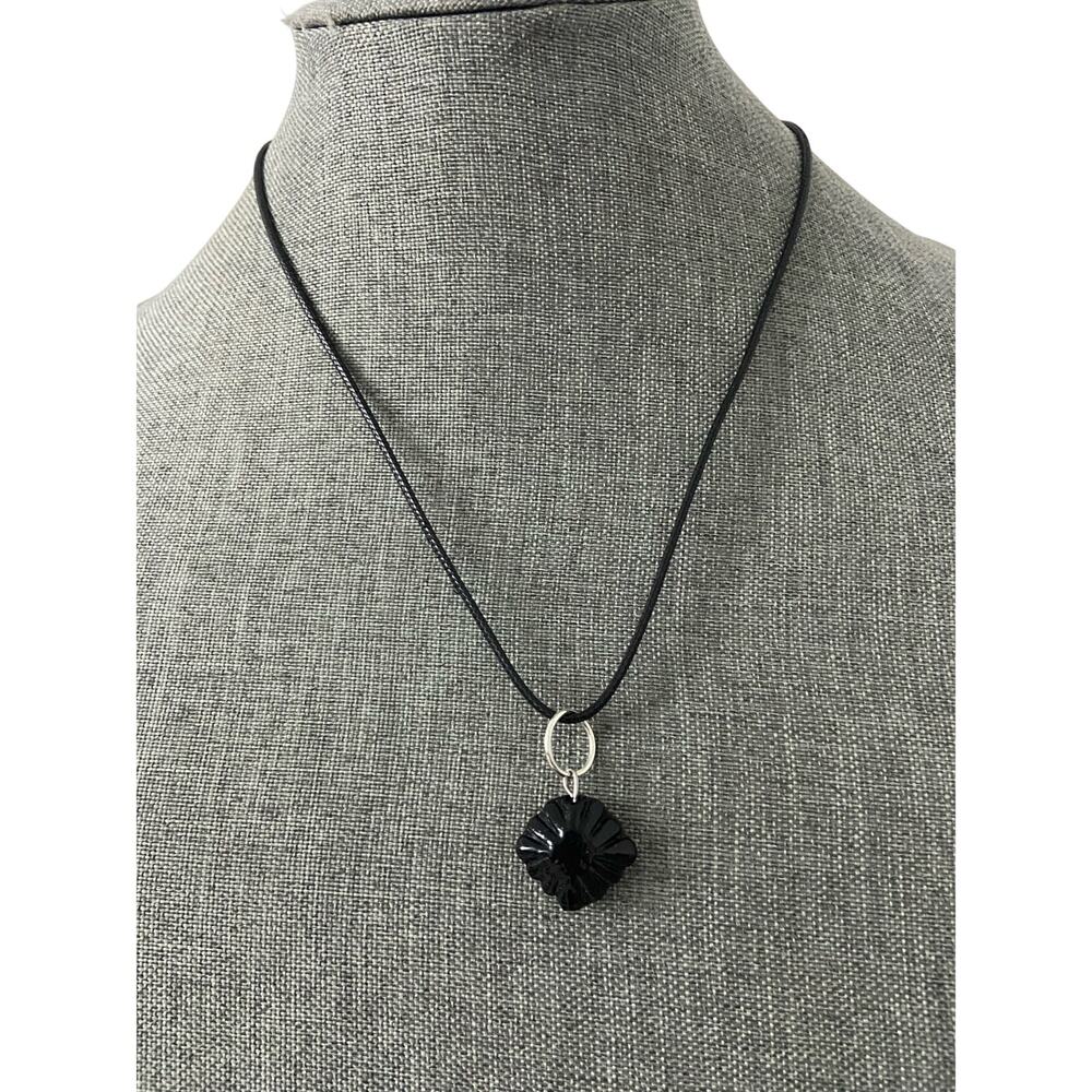 geometric pendant necklace